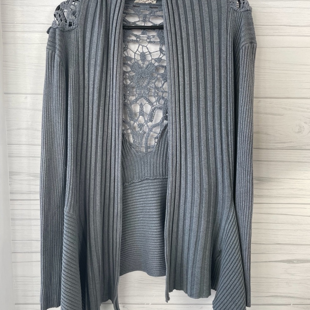 Pristine Sweater Beautifully Detailed-Grey Long Open Cardigan for Women.